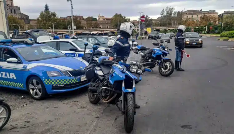 Sora, in due sul motorino senza casco, senza patente di guida e senza assicurazione. Fermati dalla Polizia di Stato