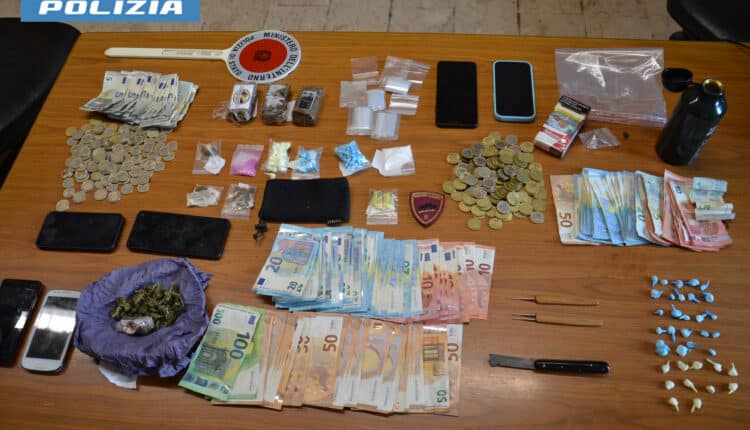 Trapani, La Polizia di Stato arresta uno spacciatore gambiano sorpreso con centinaia di dosi di crack pronta allo smercio