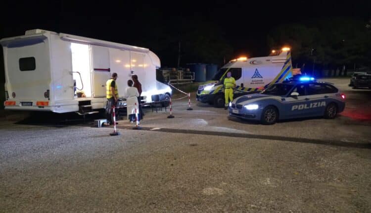 Udine: la Polizia di Stato in campo per la prevenzione contro l'abuso di sostanze alcoliche e stupefacenti.