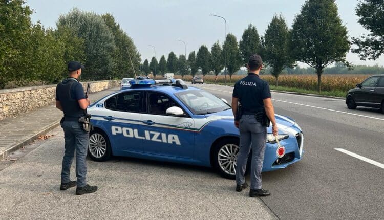 Vicenza, reagisce al controllo di Polizia scagliando una bicicletta contro gli Agenti. Arrestato dalla Polizia di Stato
