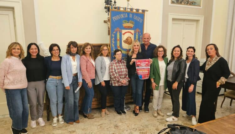 Chieti: Campagna di sensibilizzazione "Nel lavoro donne libere dalla violenza"
