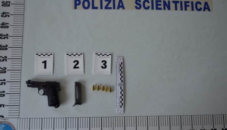 Ravenna: Trovato in possesso di un’arma da fuoco all’interno di un noto locale, arrestato
