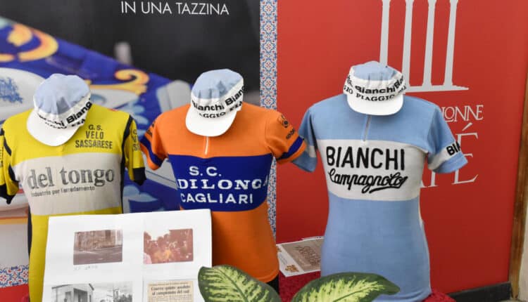 Sassari, "Bici d'epoca in centro": la mostra sulla storia della mobilità sostenibile