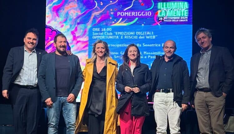 Macerata: web, social e intelligenza artificiale, il Social Festival protagonista in piazza della Libertà