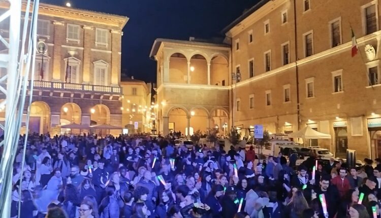 Macerata: web, social e intelligenza artificiale, il Social Festival protagonista in piazza della Libertà