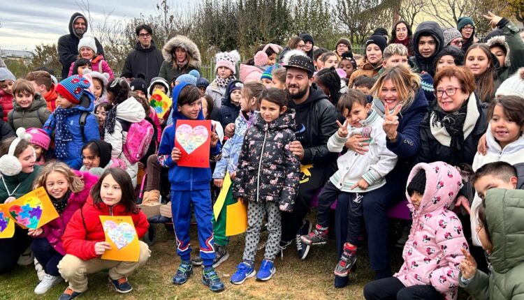 Asti: inaugurata la Panchina della Gentilezza nella Festa dell'Albero