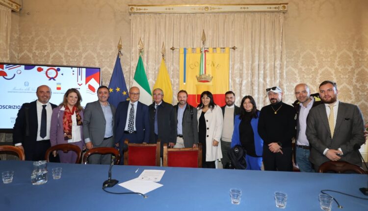 Napoli: firmato protocollo d'intesa del Progetto Pilota "Prevenzione dei reati commessi in rete ed emersione delle vittime della rete"