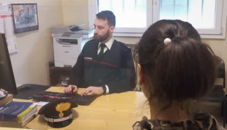 Bologna: Aggredisce l'ex per poi minacciare i militari intervenuti, arrestata 31enne recidiva