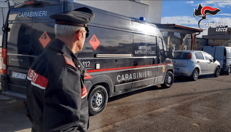 Ugento: sequestrate oltre 2 tonnellate di materiale esplosivo in casa, 38enne arrestato dai Carabinieri