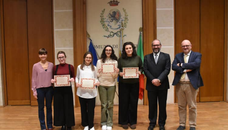 Brescia, premiazioni per l’eccellenza scolastica: 269 diplomati con 100 e lode