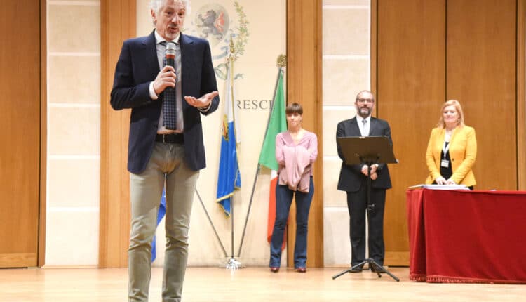 Brescia, premiazioni per l’eccellenza scolastica: 269 diplomati con 100 e lode
