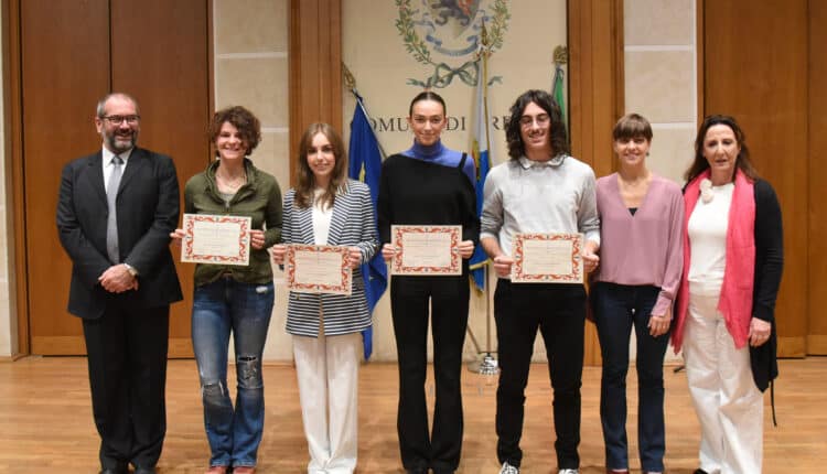 Brescia, premiazioni per l’eccellenza scolastica: 269 diplomati con 100 e lode