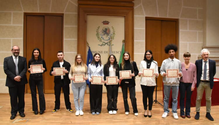 Brescia, premiazioni per l’eccellenza scolastica: 269 diplomati con 100 e lode