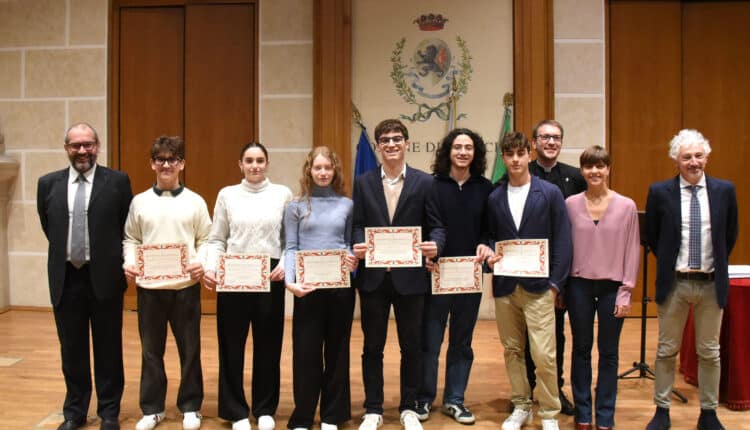 Brescia, premiazioni per l’eccellenza scolastica: 269 diplomati con 100 e lode