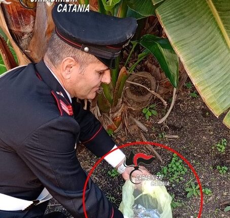 Aci Catena, a soli 15 anni faceva affari d’oro con lo spaccio di droga. Arrestato dai Carabinieri