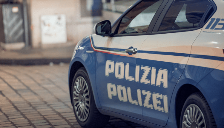 Bolzano, spaccio di droga in centro città. La Polizia di Stato denuncia pregiudicato straniero e sequestra mezzo etto di droga