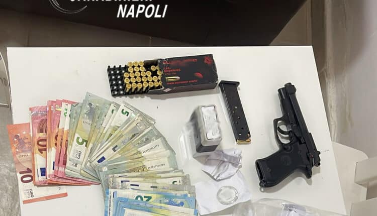 Casalnuovo di Napoli: trovato un kit per certificati medici falsi nell'appartamento di un 55enne ai domiciliari