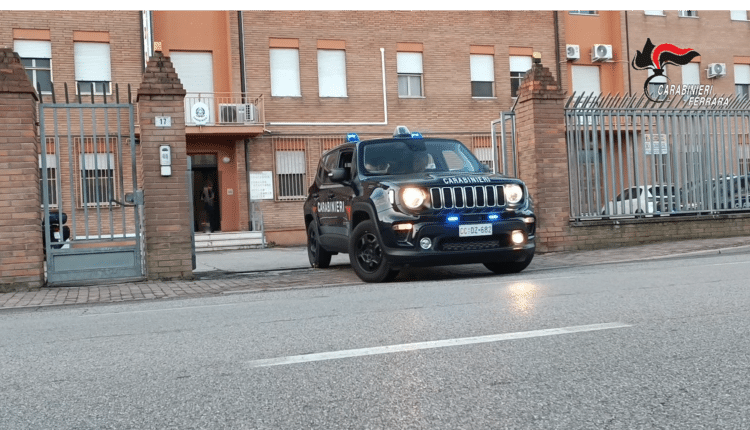 Comacchio, smantellata centrale dello spaccio a Lido degli Estensi. In manette due noti pregiudicati della zona