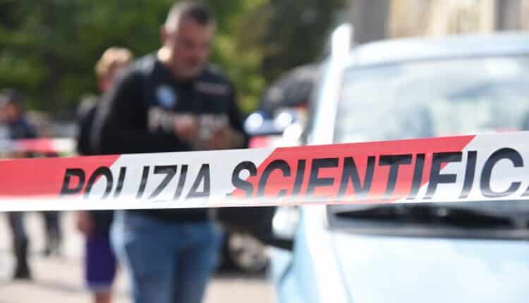 Como: denunciato in stato di libertà per imbrattamento e deturpamento di un luogo pubblico, un 56enne.