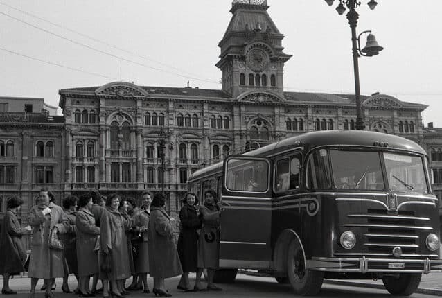 Trieste: dialogo sulla storia delle guide turistiche a Palazzo Gopcevich