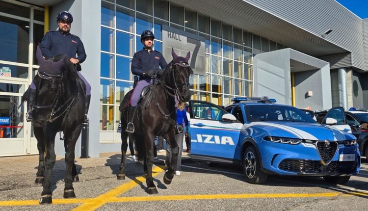 La Polizia di Stato a Pordenone: giovani, lavoro e legalità alla Fiera "Punto di Incontro"