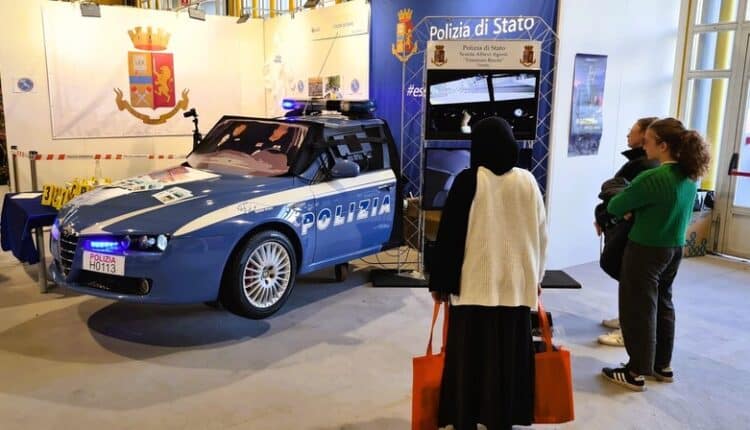La Polizia di Stato a Pordenone: giovani, lavoro e legalità alla Fiera "Punto di Incontro"