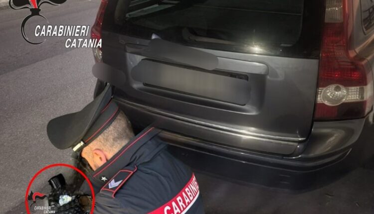 Catania: Colto sul fatto mentre spacciava, arrestato pregiudicato 20enne