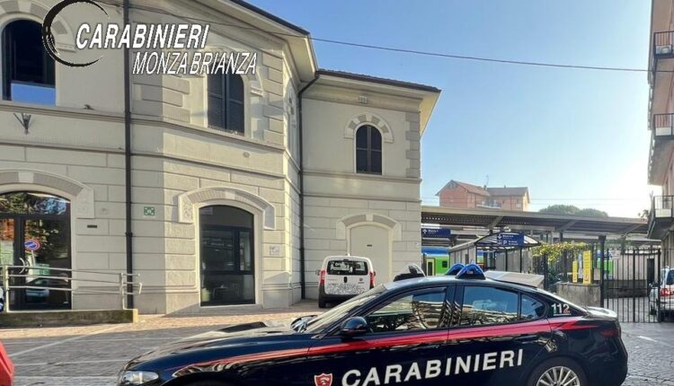 Seveso: Carabinieri arrestano due 15enni per una rapina sul treno