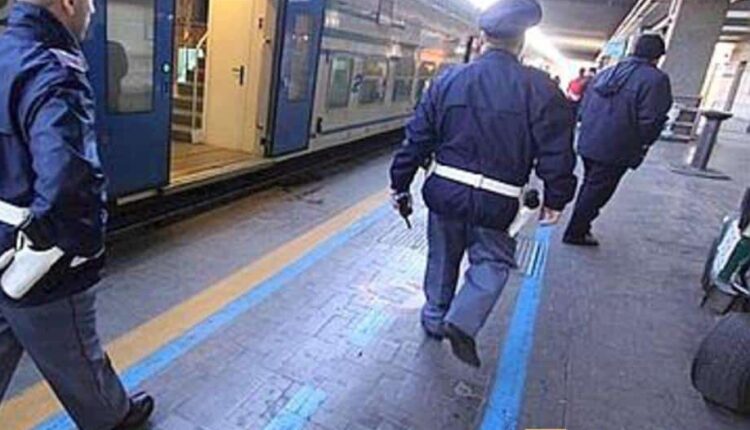 Genova: Capotreno accoltellato da 21enne egiziano. Scatta lo sciopero dei Ferrovieri