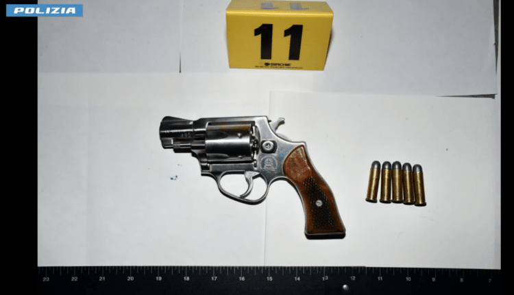 Genova, vasta operazione antidroga della Polizia di Stato