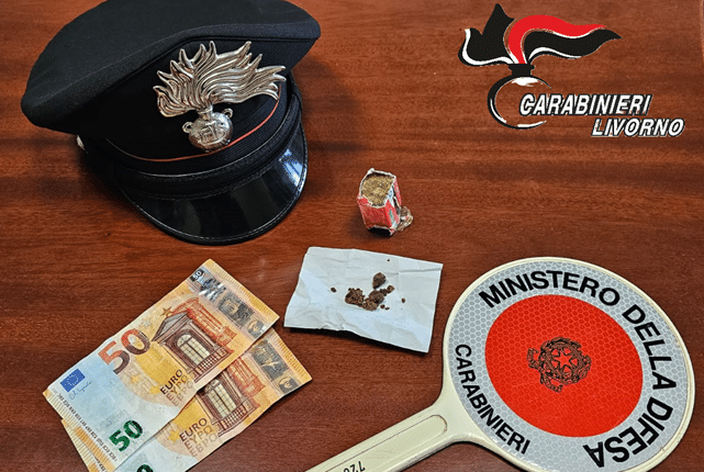 Livorno: Falsificavano denaro e detenevano stupefacenti, denunciati due ragazzi di 20 e 24 anni