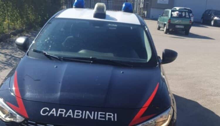 Latina: intervento dei Carabinieri durane una partita di under 19 sospesa dall’arbitro per mancanza di giocatori in campo, danneggiato lo spogliatoio ospite.