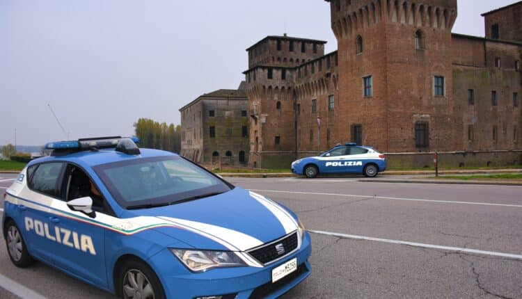 Mantova, controllo del territorio da parte della Polizia di Stato. Centinaia di identificati, un arresto e un'espulsione con accompagnamento in frontiera
