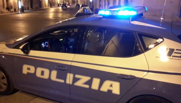 Napoli, eseguita ordinanza di custodia cautelare nei confronti di due soggetti autori di violenza sessuale e produzione di materiale pedopornografico in danno di un minore