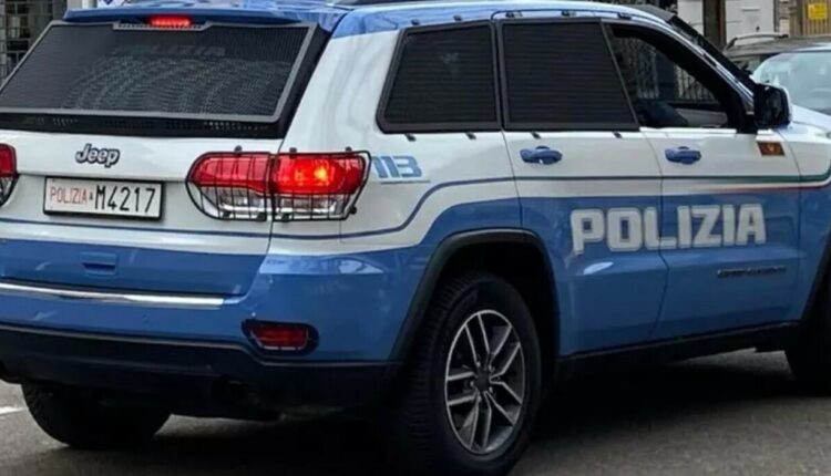 Napoli: sorpreso con una pistola a salve, denunciato dalla Polizia di Stato un 15enne.