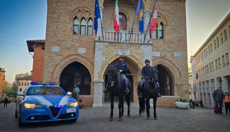 La Polizia di Stato a Pordenone: giovani, lavoro e legalità alla Fiera "Punto di Incontro"