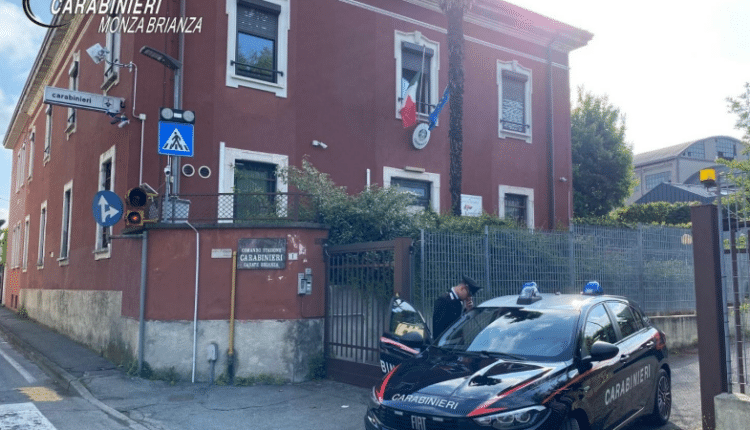 Albiate: conosciuto sui social, rapina un uomo e tenta la fuga, arrestato dai Carabinieri