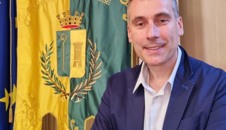 Sindaco di Cologno Monzese Stefano Zanelli