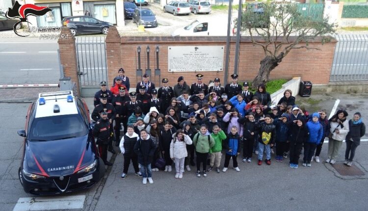 Un giorno da Carabiniere per gli studenti delle classi 5^ dell’Istituto Comprensivo di Comacchio