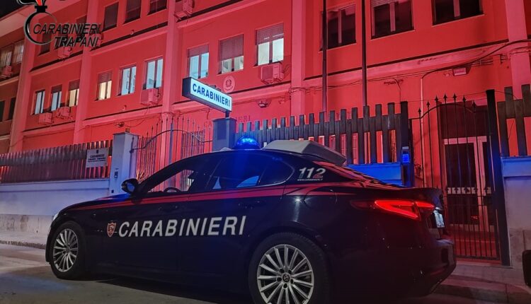 Trapani: picchia moglie e figli, 38enne arrestato in flagranza dai Carabinieri