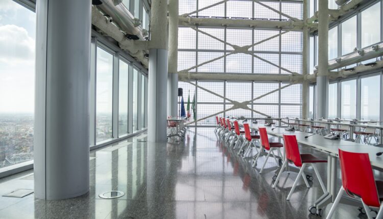 Milano, Palazzo Lombardia: domenica apertura al pubblico del Belvedere con anteprima della Festa del Torrone