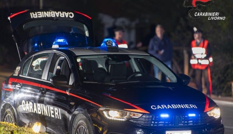 Campiglia Marittima: sorpreso dai Carabinieri con 4 smartphone rubati, 35enne denunciato per ricettazione