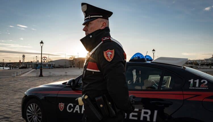 Cesenatico: Autore di un furto viene colto da un malore e viene soccorso dai carabinieri, denunciato