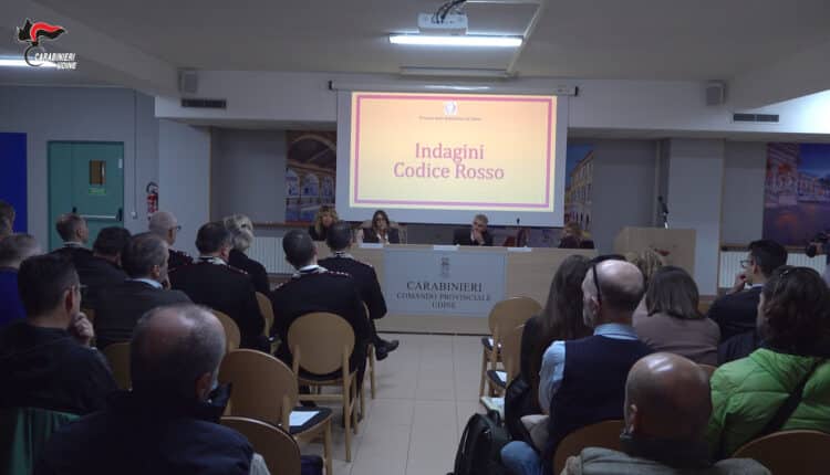 Udine, Carabinieri: incontro informativo sul tema del "Codice Rosso"
