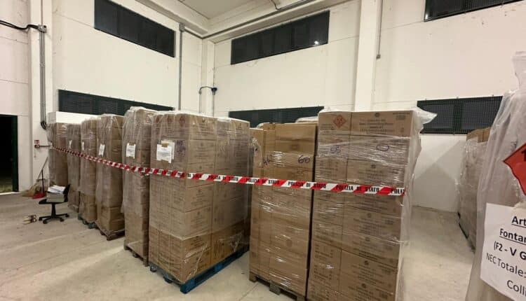 Rimini: Tredici tonnellate di artifizi pirotecnici illegali destinati alla vendita, titolare denunciato