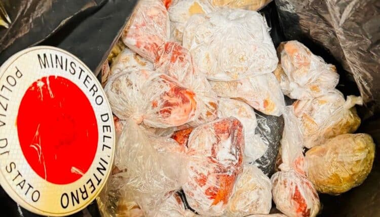 Roma: periferie al sicuro, blitz della Polizia di Stato a Tor bella monaca