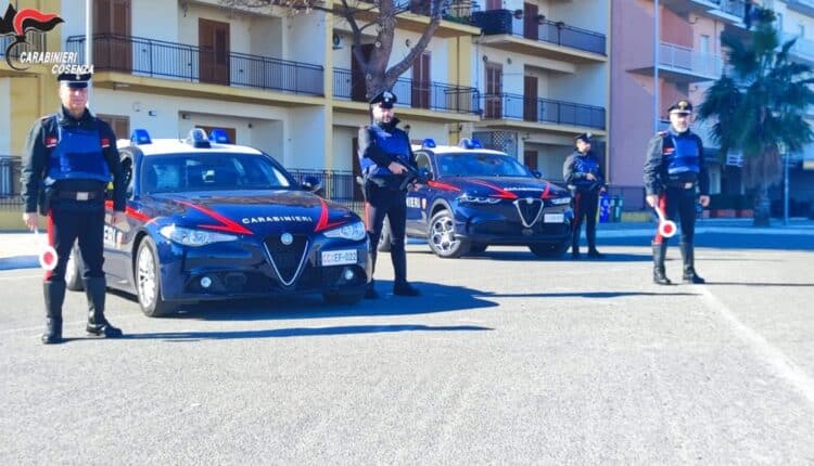 Rossano: Controlli per contrastare la permanenza clandestina, denunciato 42enne ed avviate 5 espulsioni dal territorio