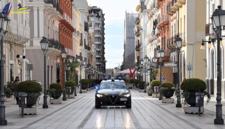 Taranto: Percepirono illecitamente 128 mila euro, segnalate 6 persone