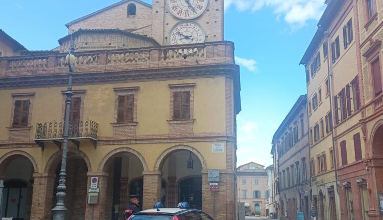 Tolentino: Servizio coordinato di controllo del territorio, elevate 3 sanzione per violazioni al codice della strada per un importo complessivo di 2.157 euro