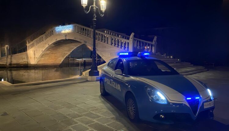 Chioggia: Produzione, traffico, detenzione di sostanze stupefacenti e danneggiamento, denunciato